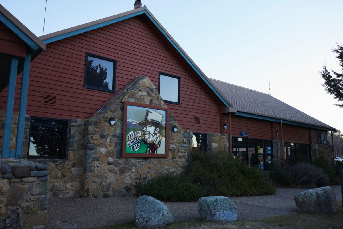 Happy Jacks Bar at The Station | Perisher Accommodation